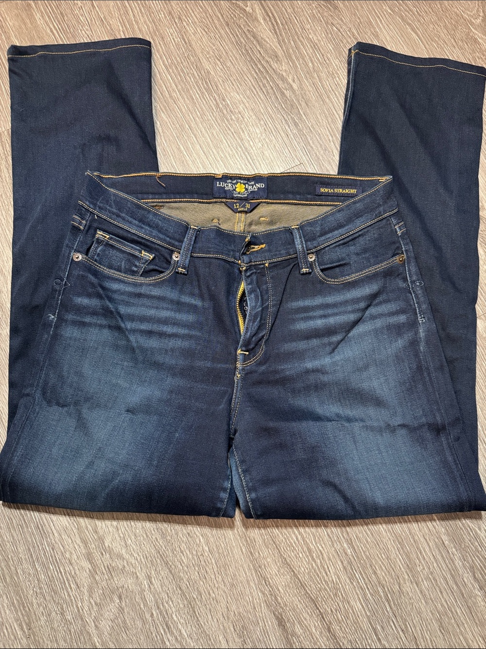 Lucky Brand Women's Dark Indigo Straight Leg Jeans. Size 12/31. Inseam 28 1/2”.